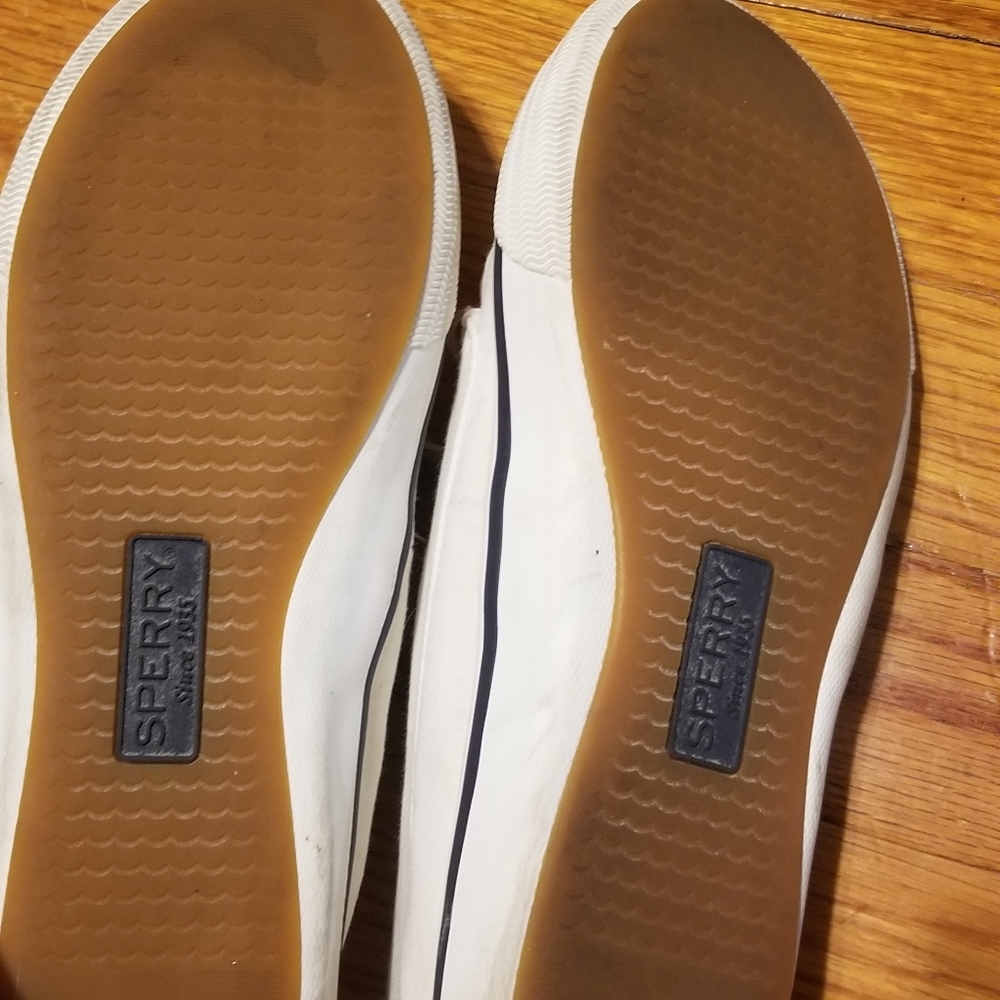 Sperry drop-side shoes